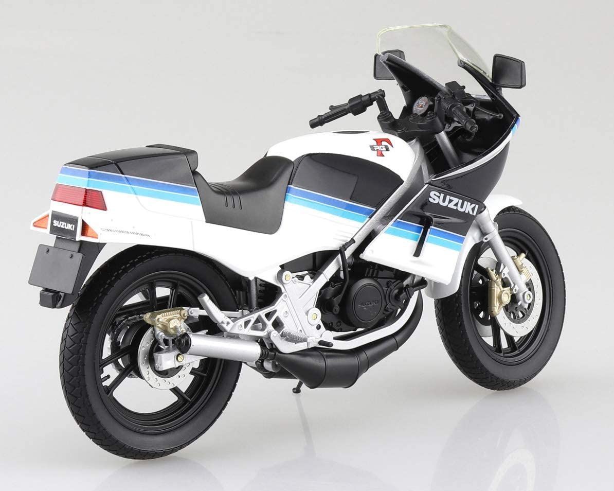 Aoshima Suzuki RG250 Gamma Blue/White - BanzaiHobby