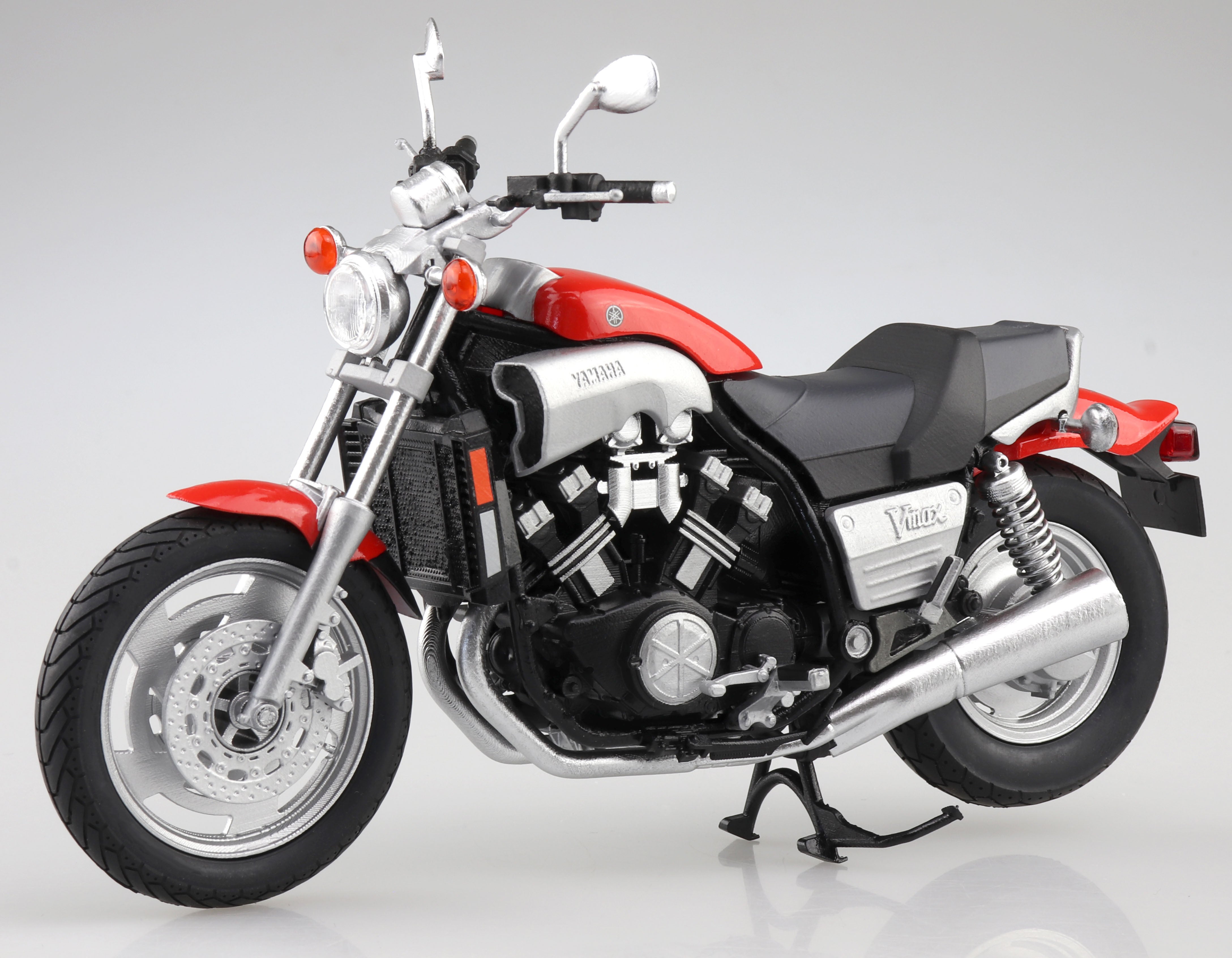 Aoshima 1/12 Yamaha Vmax Fire Red - BanzaiHobby
