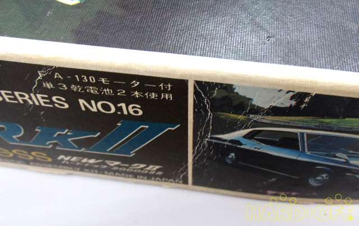 BANDAI 1/20 NEW Mark II Hardtop 2000GSS - Banzai Thrifting | BanzaiHobby