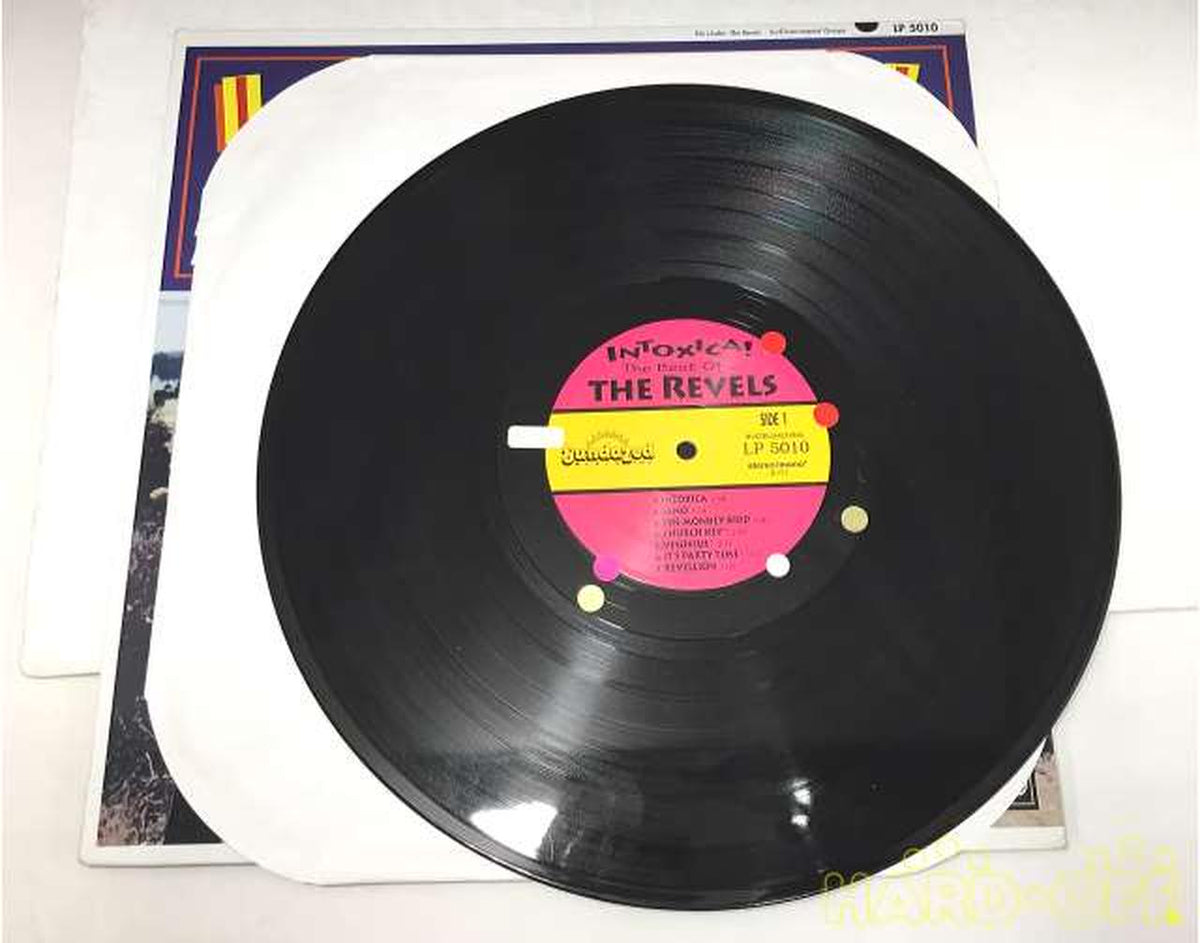 - INTOXICA ! THE BEST THE REVELS