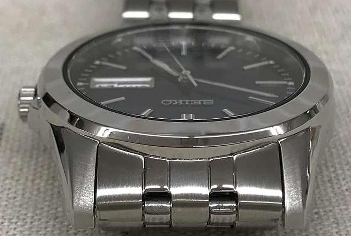 SEIKO Quartz Wristwatch 7N43-0AM0 - Banzai Thrifting | BanzaiHobby