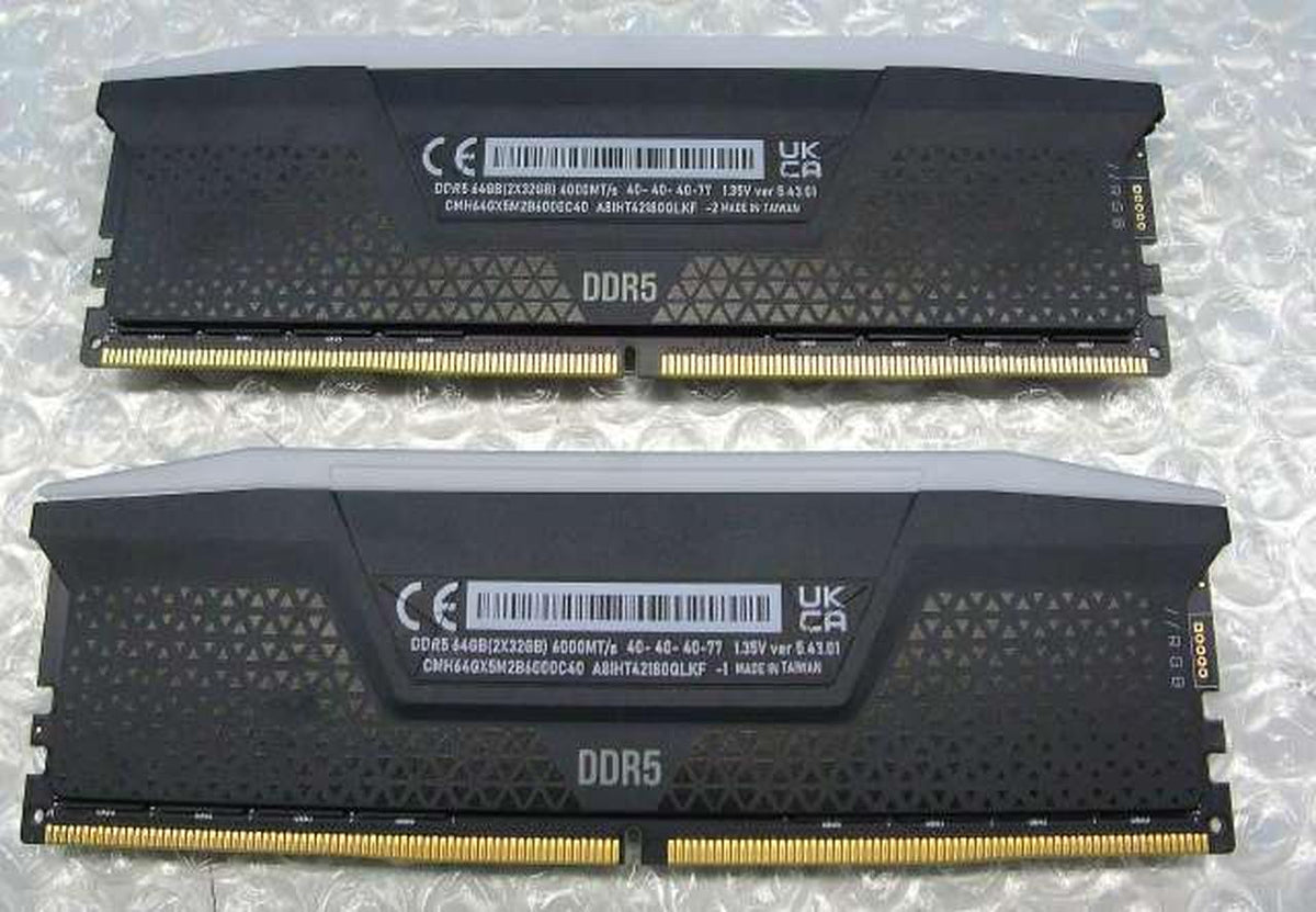 CORSAIR Memory CMH64GX5M2B6000C40 for desktop PCs