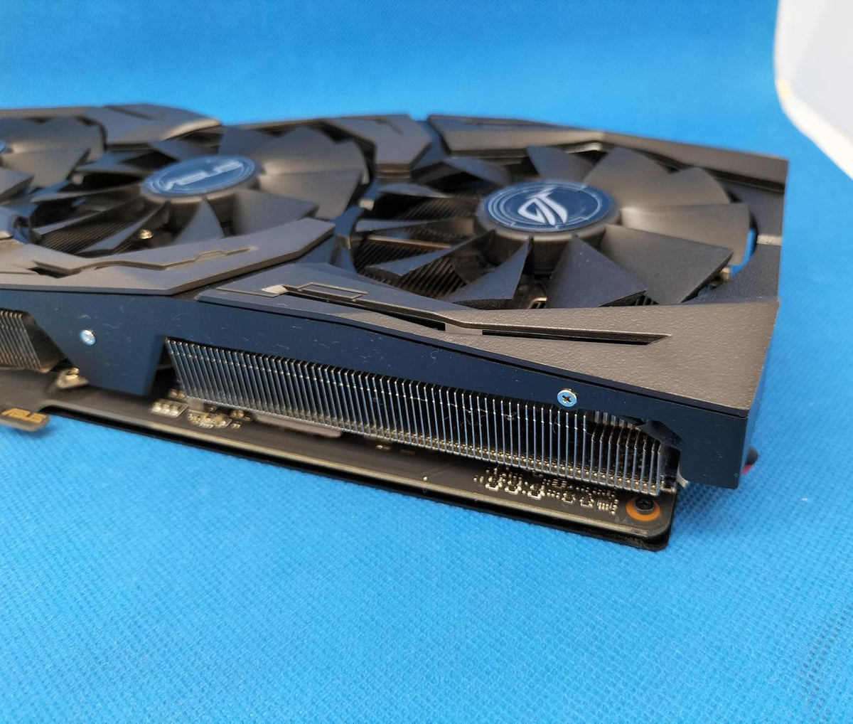 ASUS Graphics Board: STRIX-GTX1070-O8G-GAMING