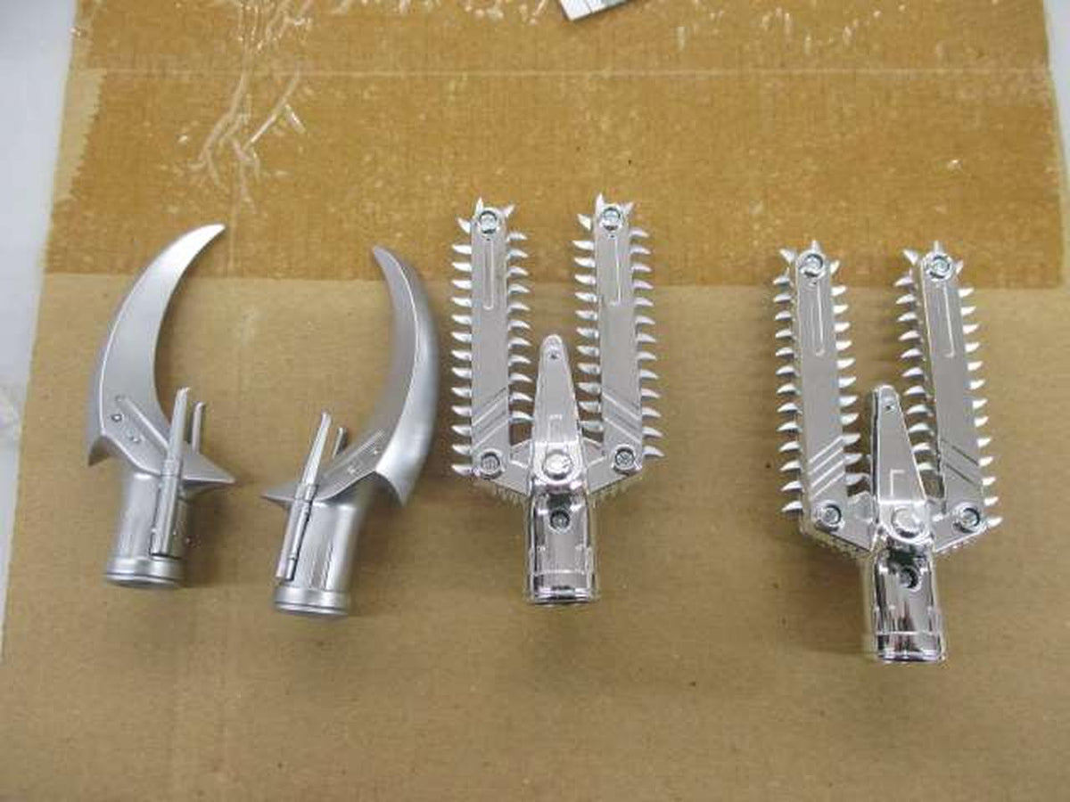 BANDAI Chogokin Gigan 2005 Chrome Version