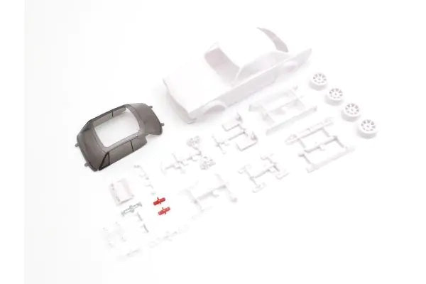 MZN216 NISSAN SKYLINE 2000GT-R (KPGC10) Tuned Ver. White Body set (w/Rim for AWD)