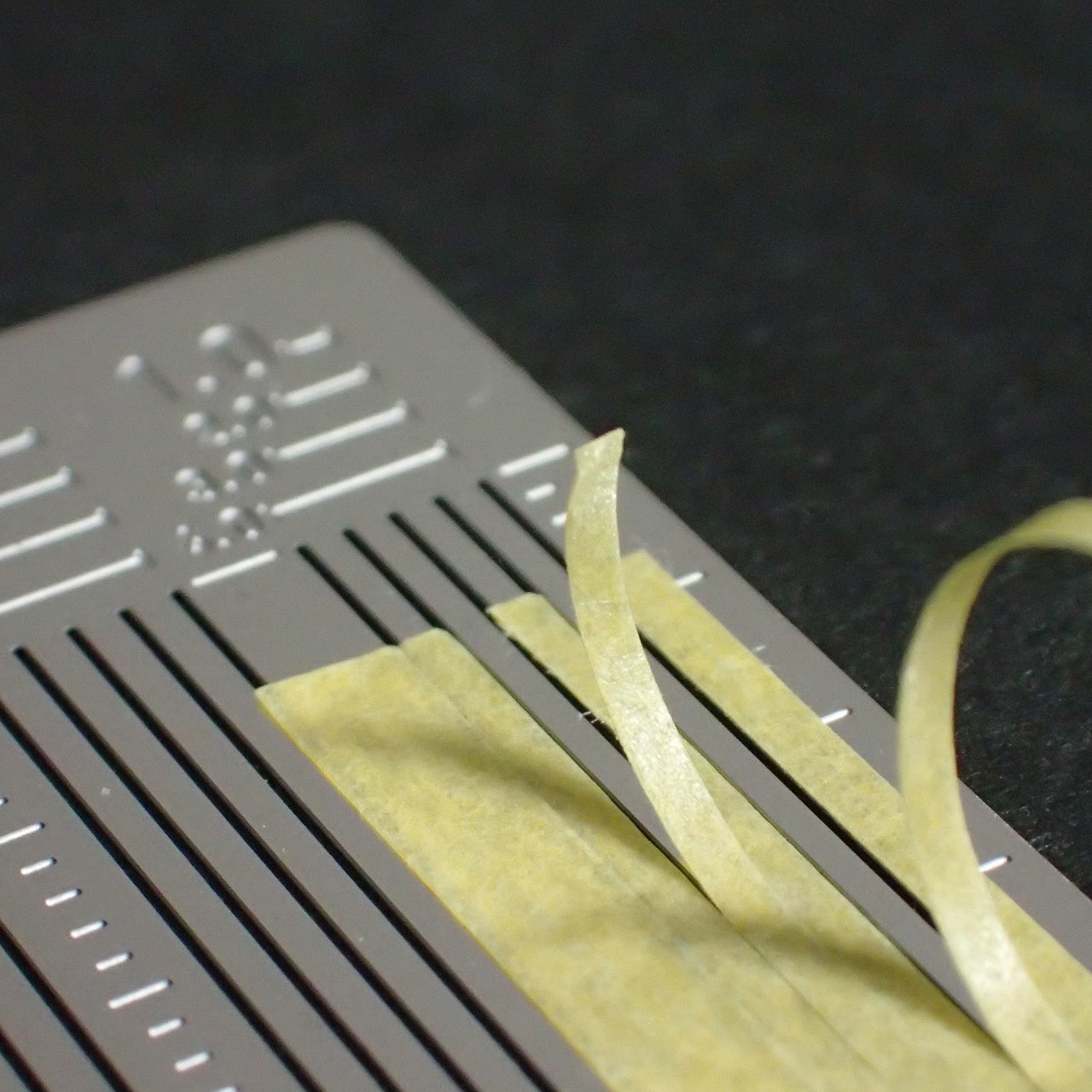 Sujiborido TSD00212 Masking Tape Cutting Guide - BanzaiHobby