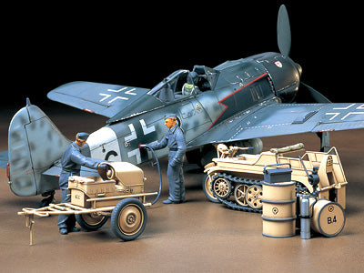 German Kettenkraftrad - 1/48 w/Aircraft Power Supply