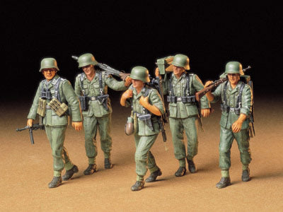 German Machine Gun Crew - ""On Maneuver""