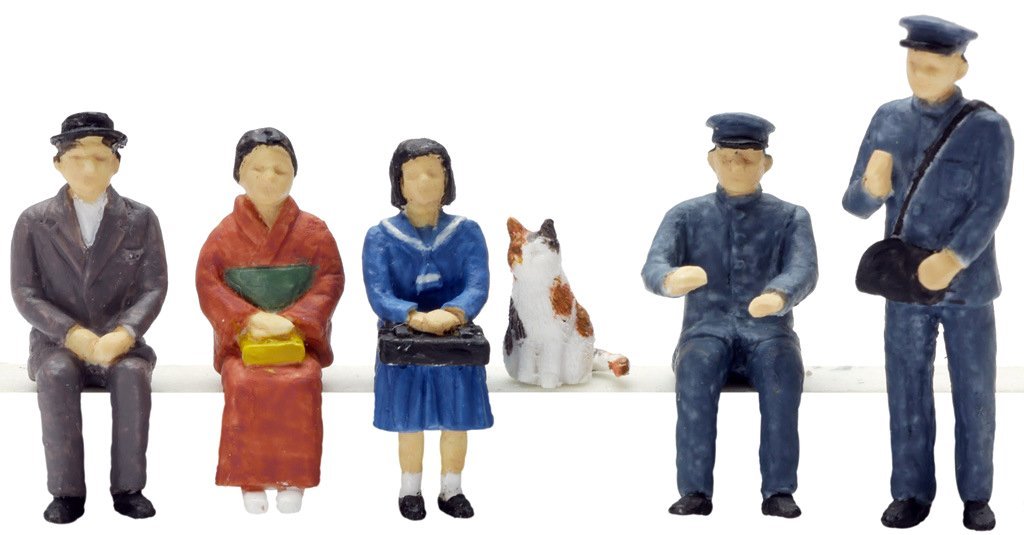 The Human 80 HO Scale Figure: People and Cat at Station Nekoya