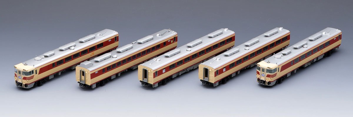 J.R. Limited Express Diesel Train Series KIHA82 Hida/Nanki 5car