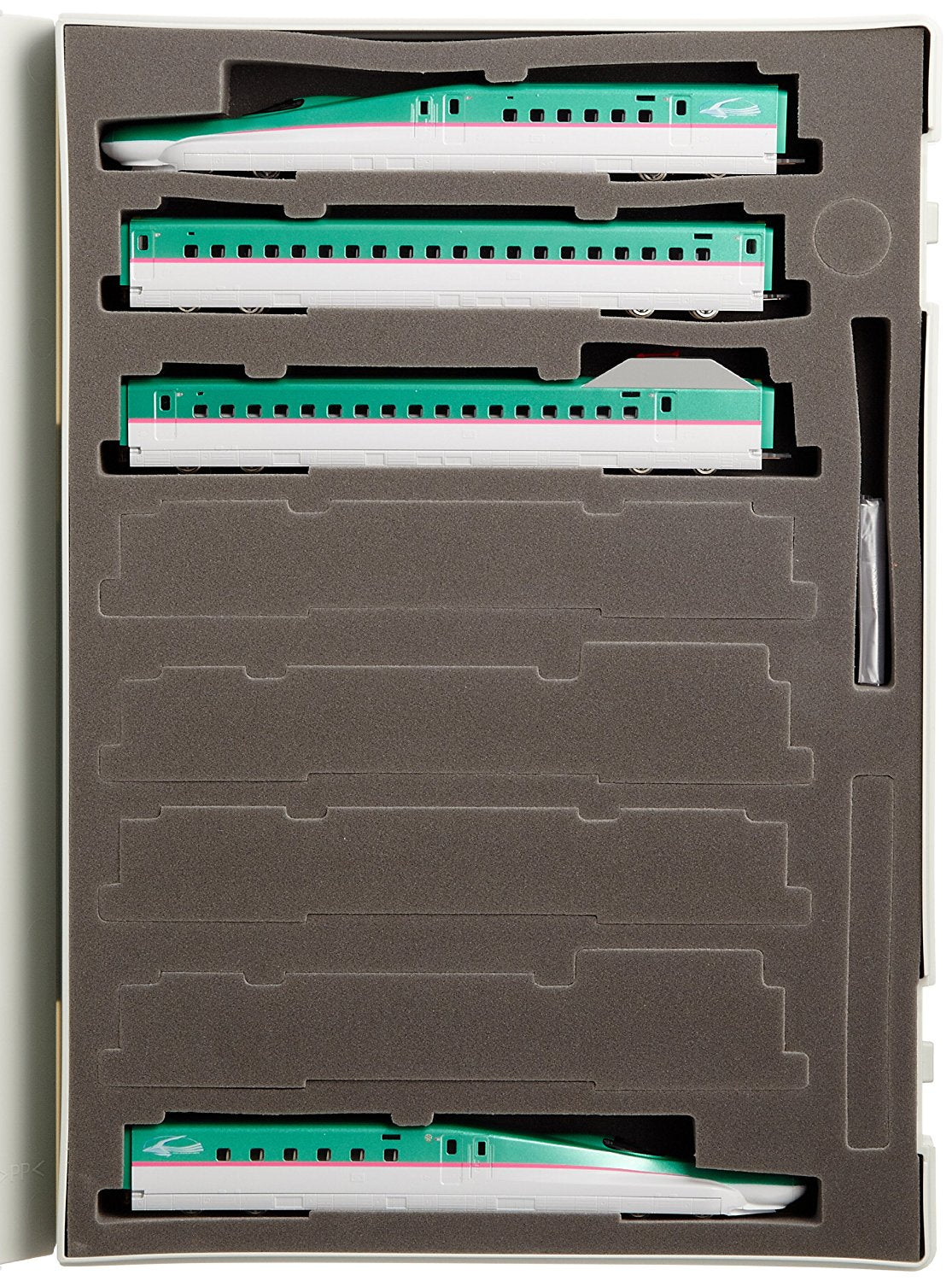 J.R. Series E5 Tohoku Shinkansen `Hayabusa` (Basic 4-Car Set)