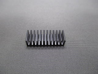 TN-320 YD-2 Servo Heat Sink (Gun Metalic)