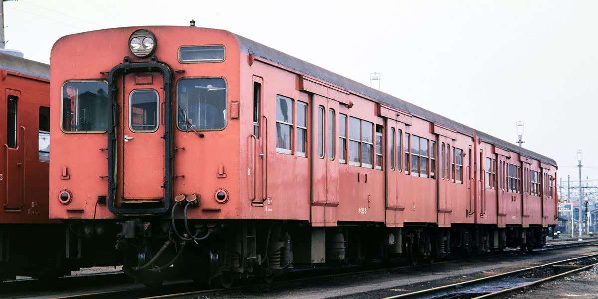 9465 J.N.R. Diesel Car Type KIHA30-0 (Metroporitan