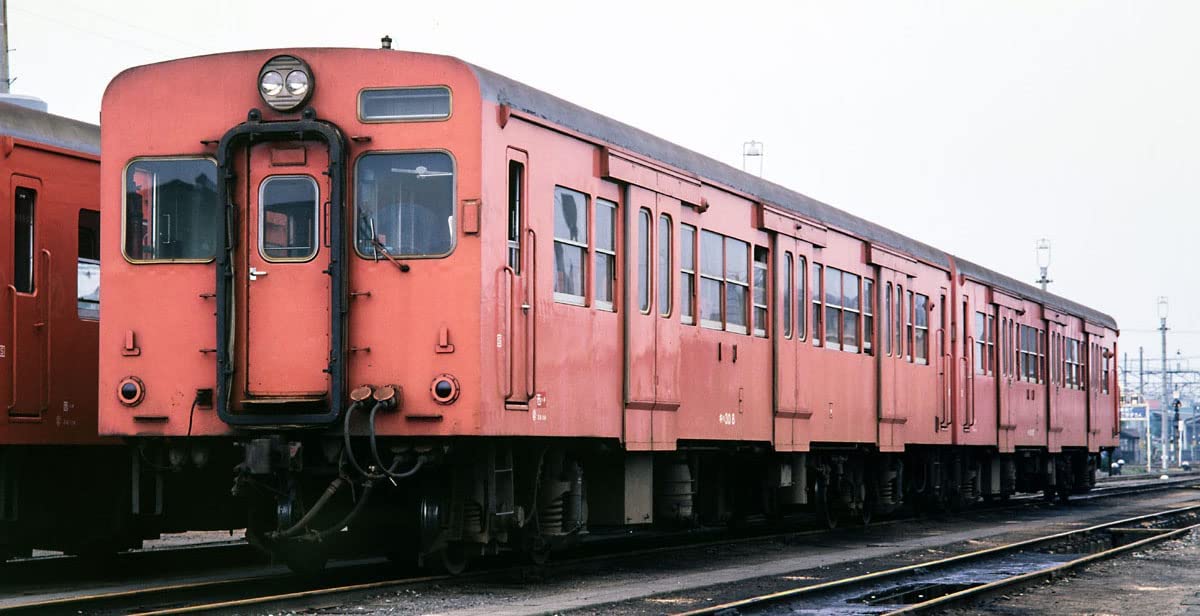 9467 J.N.R. Diesel Car Type KIHA35-0 (Metroporitan
