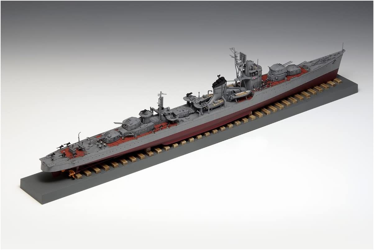 BB-102 IJN Destroyer Fuyuzuki 1945