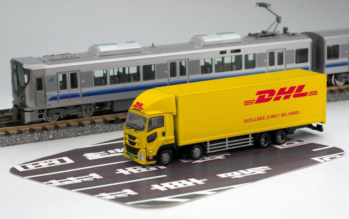 The Truck Collection DHL Big Truck Set (2-Car Set)