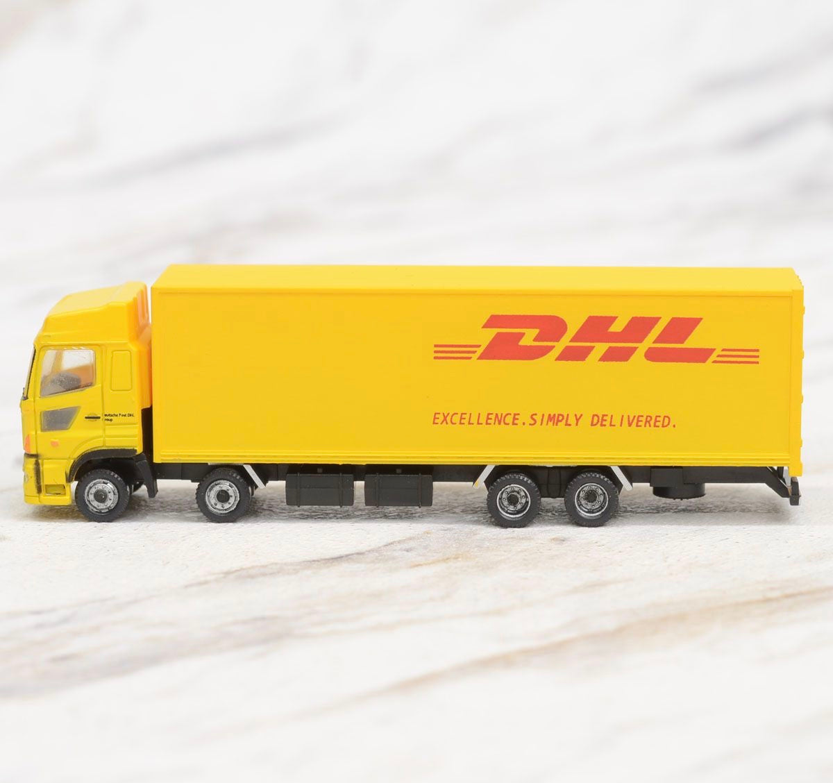 The Truck Collection DHL Big Truck Set (2-Car Set)