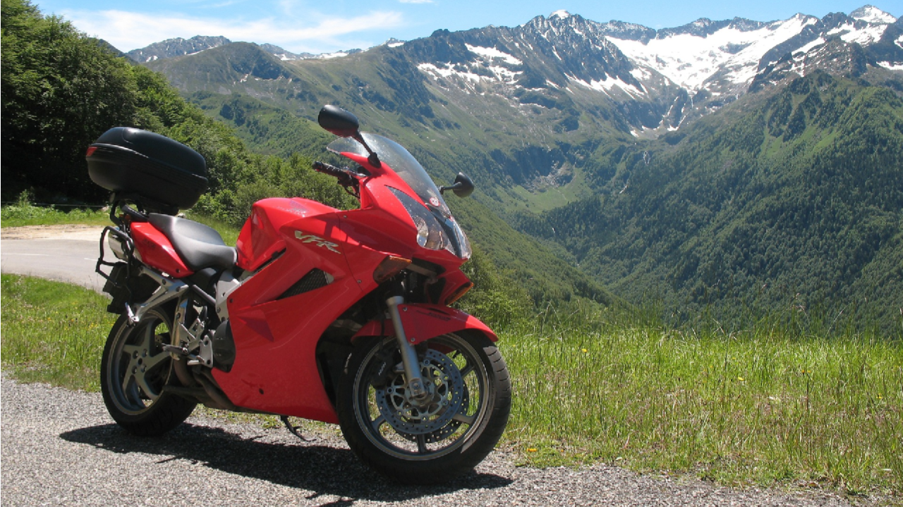 Exploring the Honda VFR: A Legendary Balance of Performance and Comfort