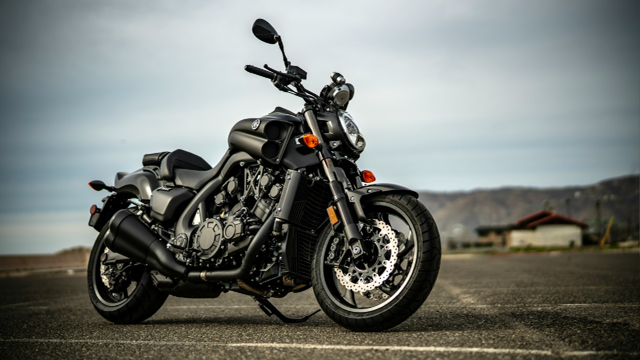 Celebrating the Yamaha V-Max: A Thunderous Revolution in Motorcycle History