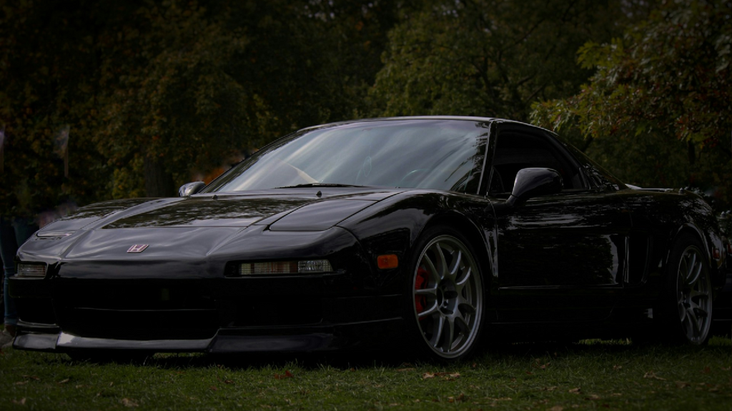 Honda NSX: The Japanese Supercar That Blends Speed