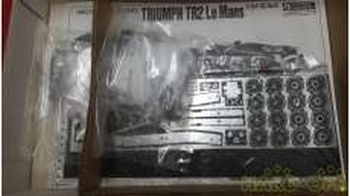 Gunze Sangyo Triumph TR2 Le Mans G-515 - Banzai Thrifting | BanzaiHobby