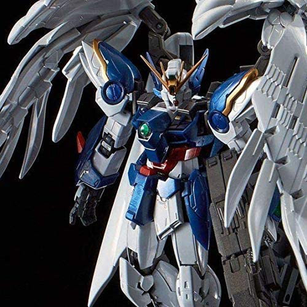 BANDAI RG Wing Gundam Zero EW & Dreizberg [Acabado Titanio] 1/144 azul - BanzaiHobby