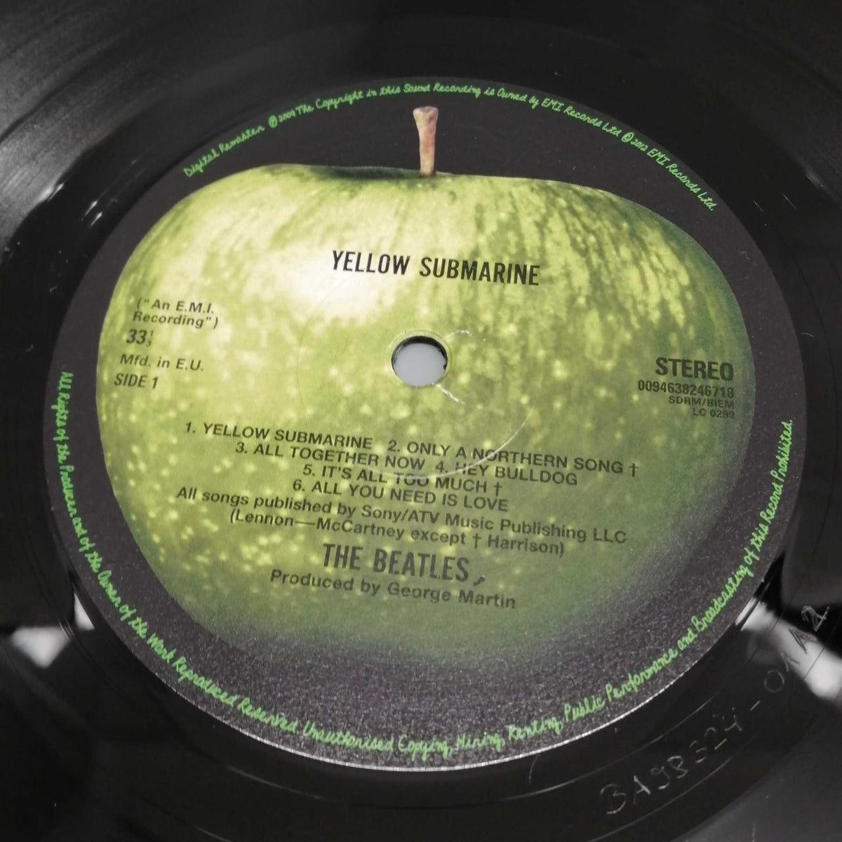 THE BEATLES Record: YELLOW SUBMARINE