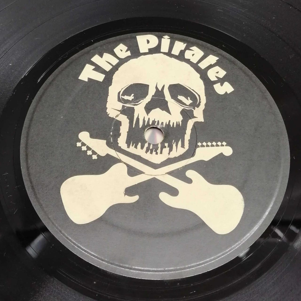 WARNER COMMUNICATIONS COMPANY SKULLWARS THE PIRARES K56468