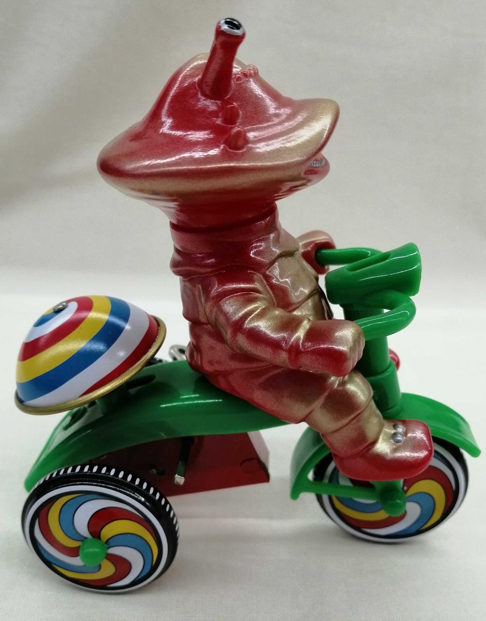 M1 Soft Vinyl Kanegon Wind-Up Tricycle (Red)