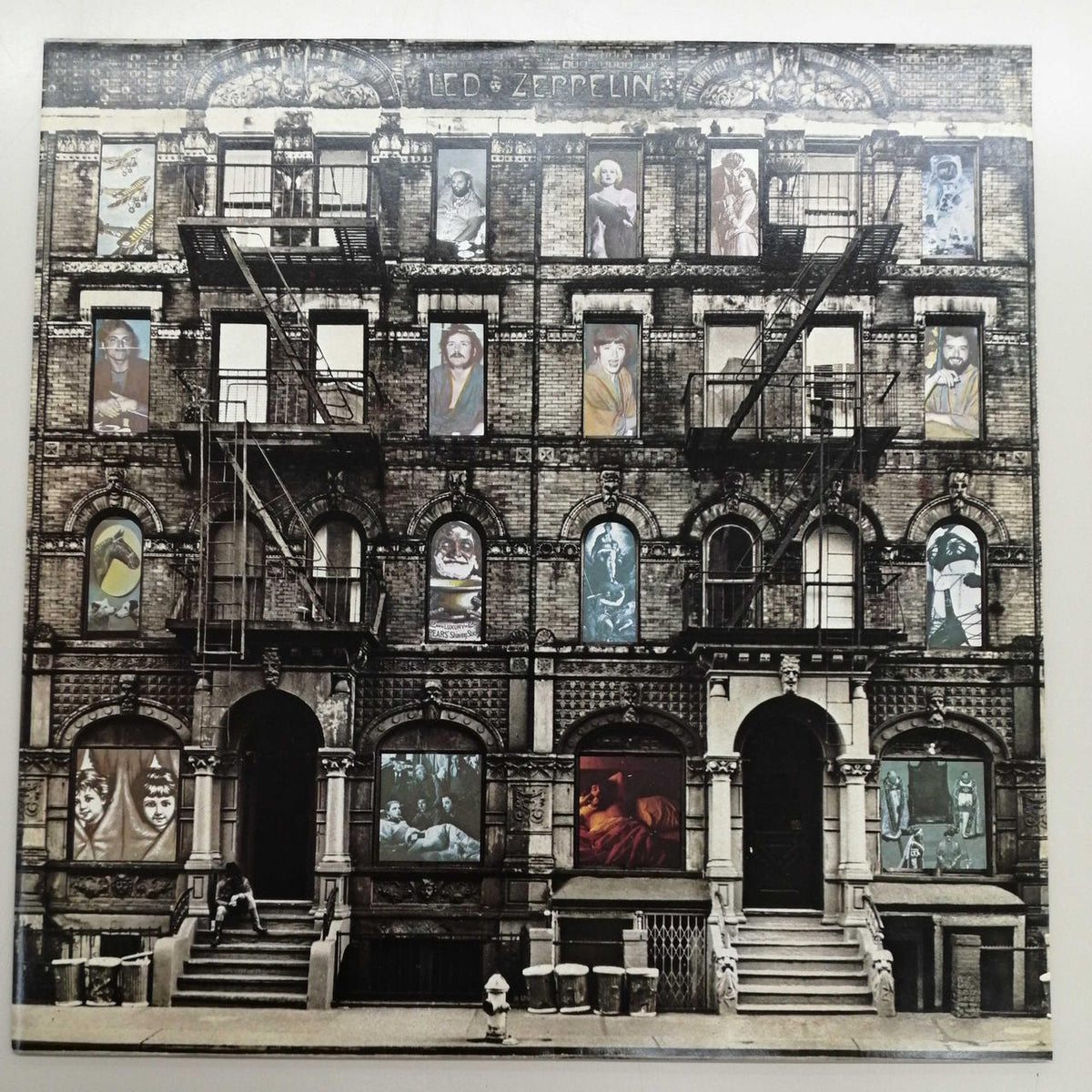 SWAN SONG LED ZEPPELIN/PHYSICAL GRAFFITI P-5163-4N