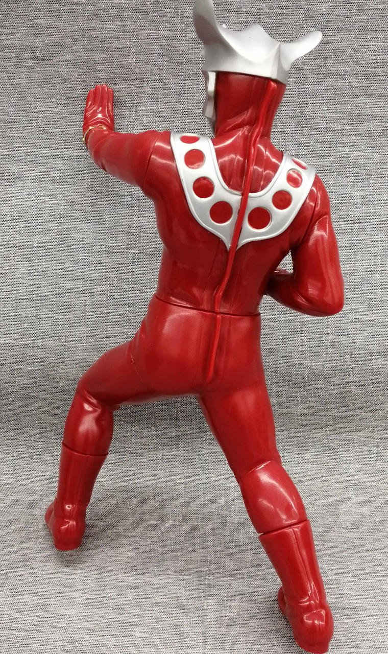 Tsuburaya Productions Soft Vinyl Ultraman Leo