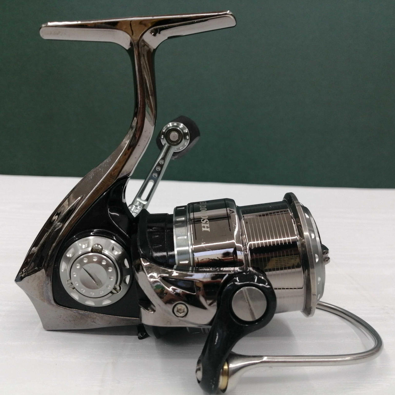 AbuGarcia　revo neos 2000SH 値下げ交渉可能 AbuGarcia revo neos 2000SH 値下げ交渉可能 フィッシング AbuGarcia