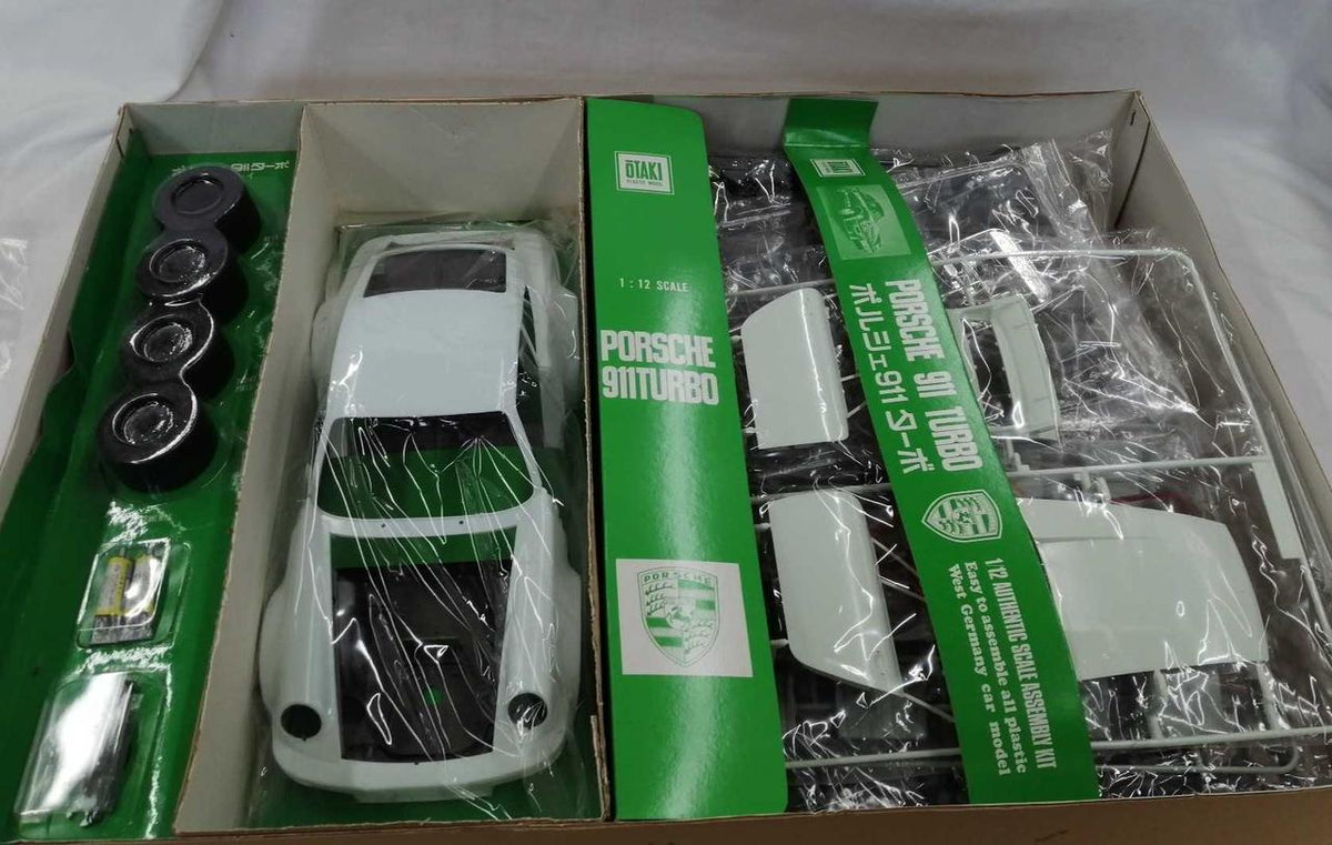 Northern Flycatcher Plastic Model 1/12 Porsche 911 Turbo - Banzai Thrifting | BanzaiHobby