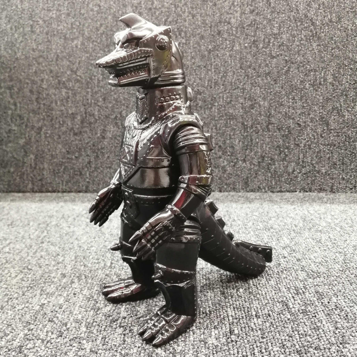 M1 Retro Soft Vinyl Mechagodzilla 2 (Black)