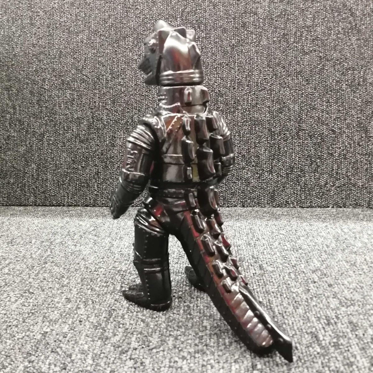 M1 Retro Soft Vinyl Mechagodzilla 2 (Black) - M1 Banzai Hobby