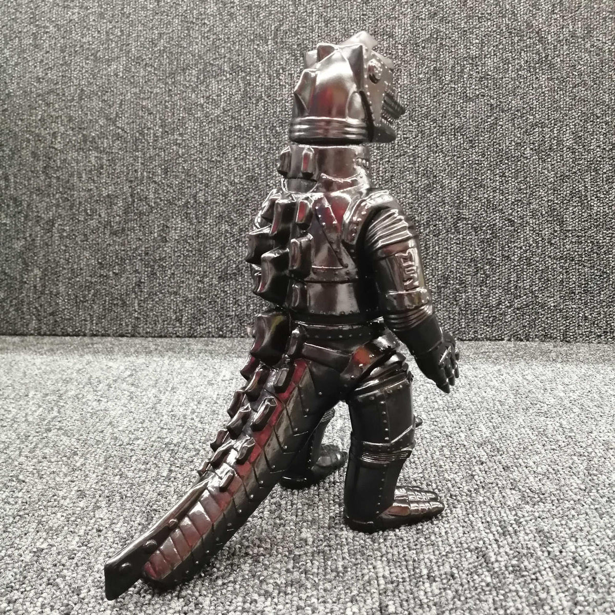 M1 Retro Soft Vinyl Mechagodzilla 2 (Black) - M1 Banzai Hobby