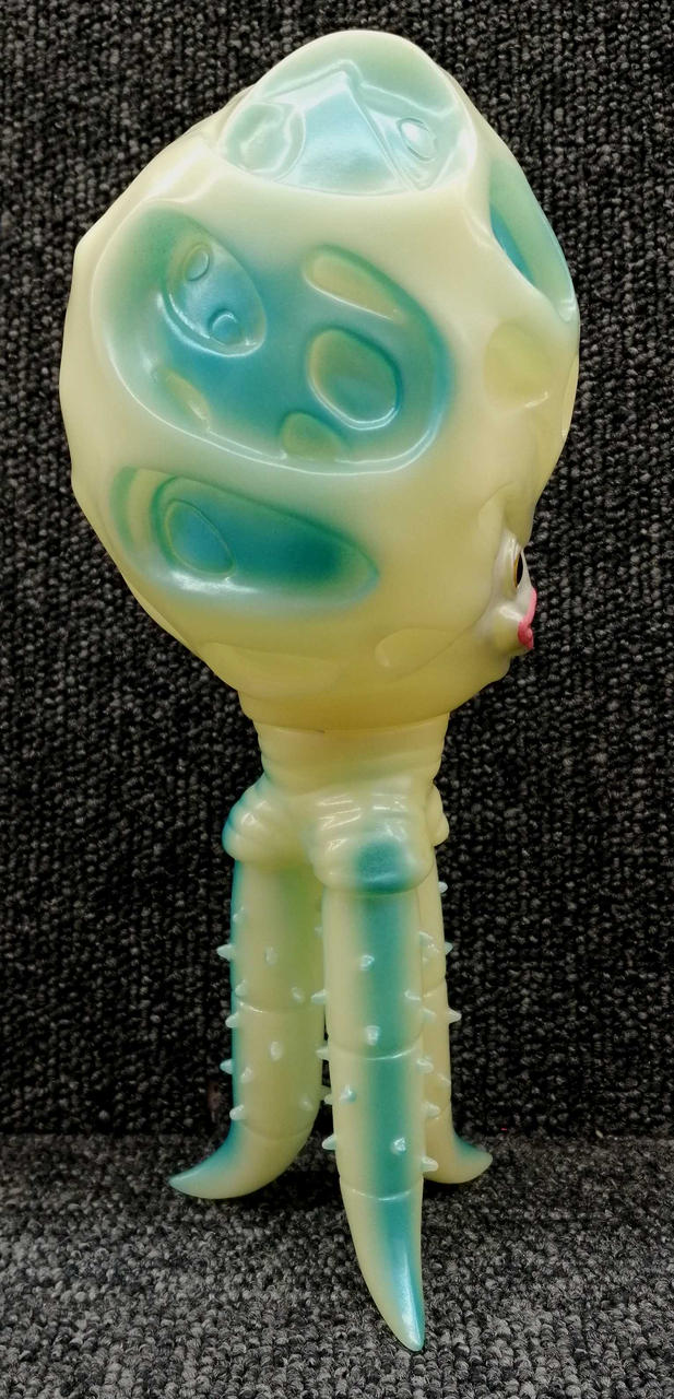 M1 Retro Soft Vinyl Chibull Alien Luminous VER.