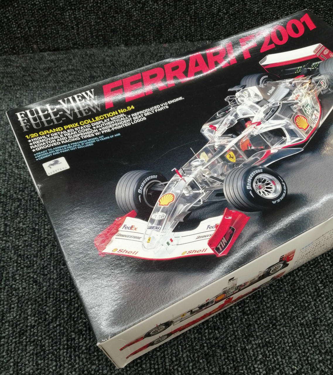 TAMIYA 1/20 Full View Ferrari F2001 Full Display Model