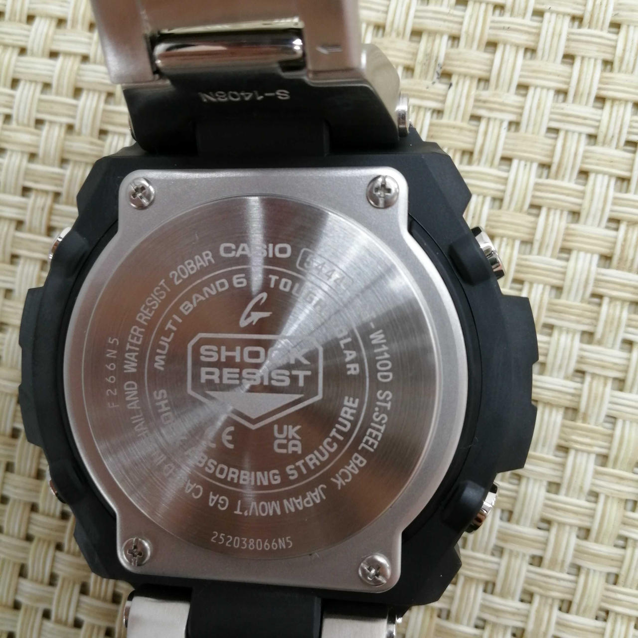 CASIO G-SHOCK GST-W110D – BanzaiHobby