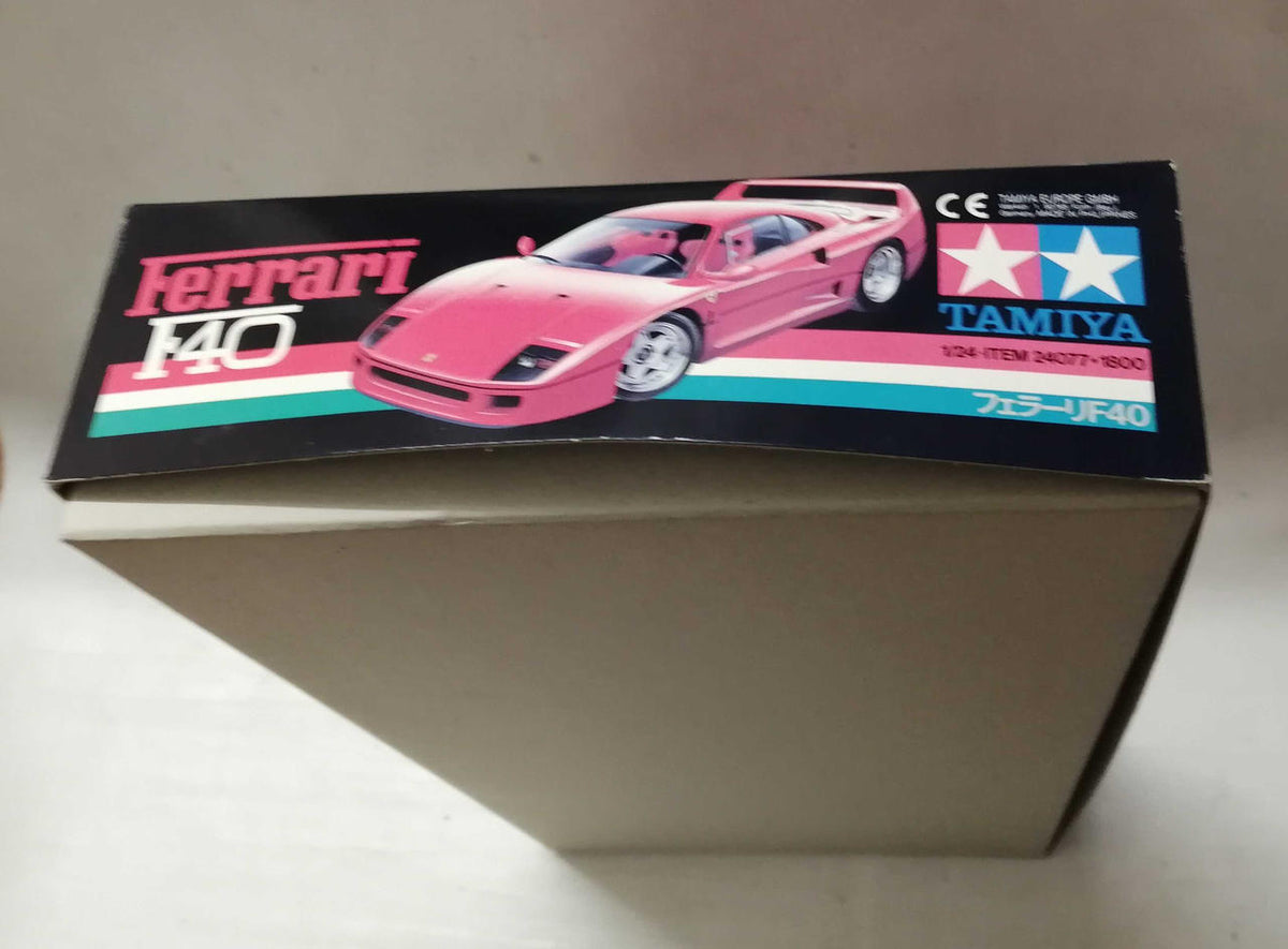 TAMIYA 1/24 Sports Car Series No.77 Ferrari F40