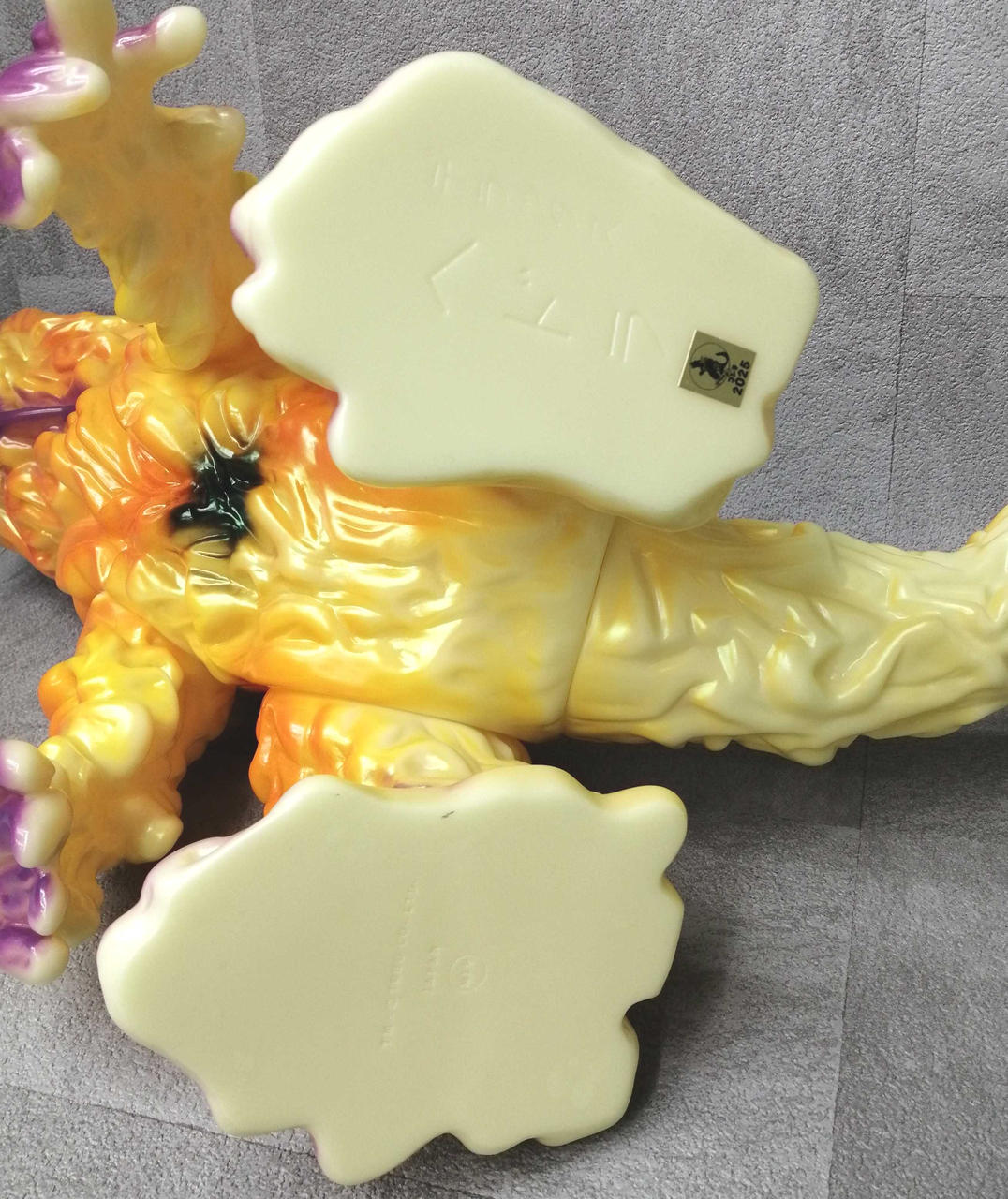 M1 Soft Vinyl DX Hedorah Halloween Color - M1 Banzai Hobby