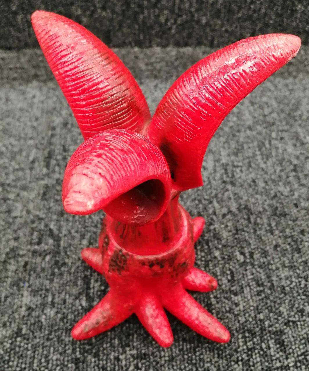 Daiei Retro Soft Vinyl Virus (Red VER.) ） - Daiei Banzai Hobby