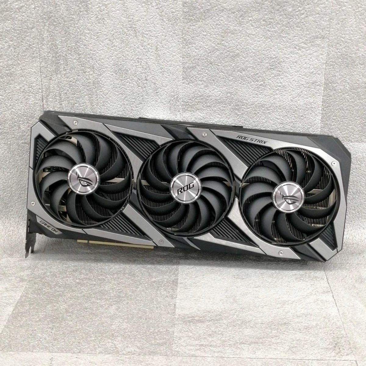 ASUS Graphics Board: ROG-STRIX-RTX3070-O8G-GAMING