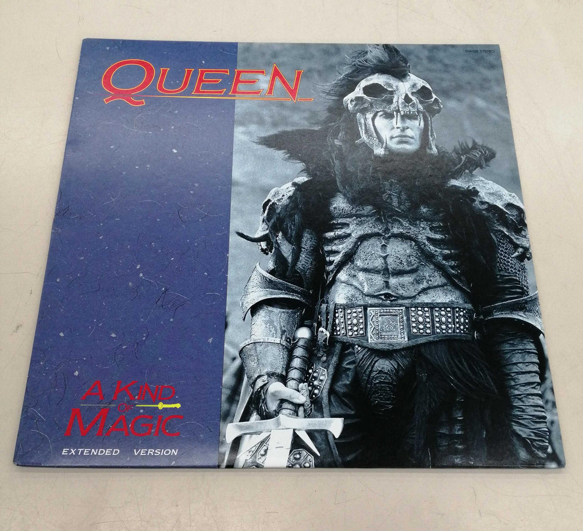 EMI Western Music Record AKIND of Magic / QUEEN
