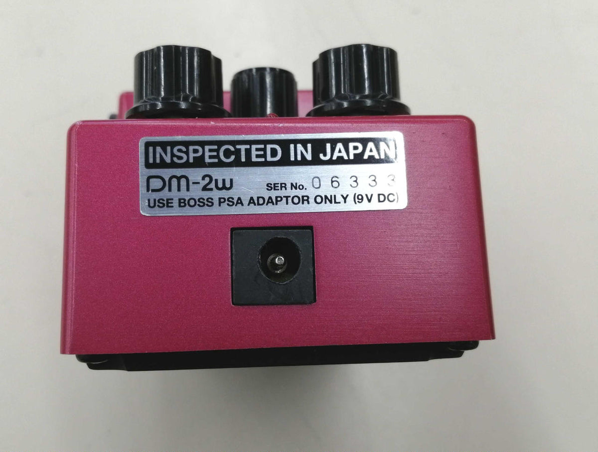 BOSS Effects pedal DM-2W