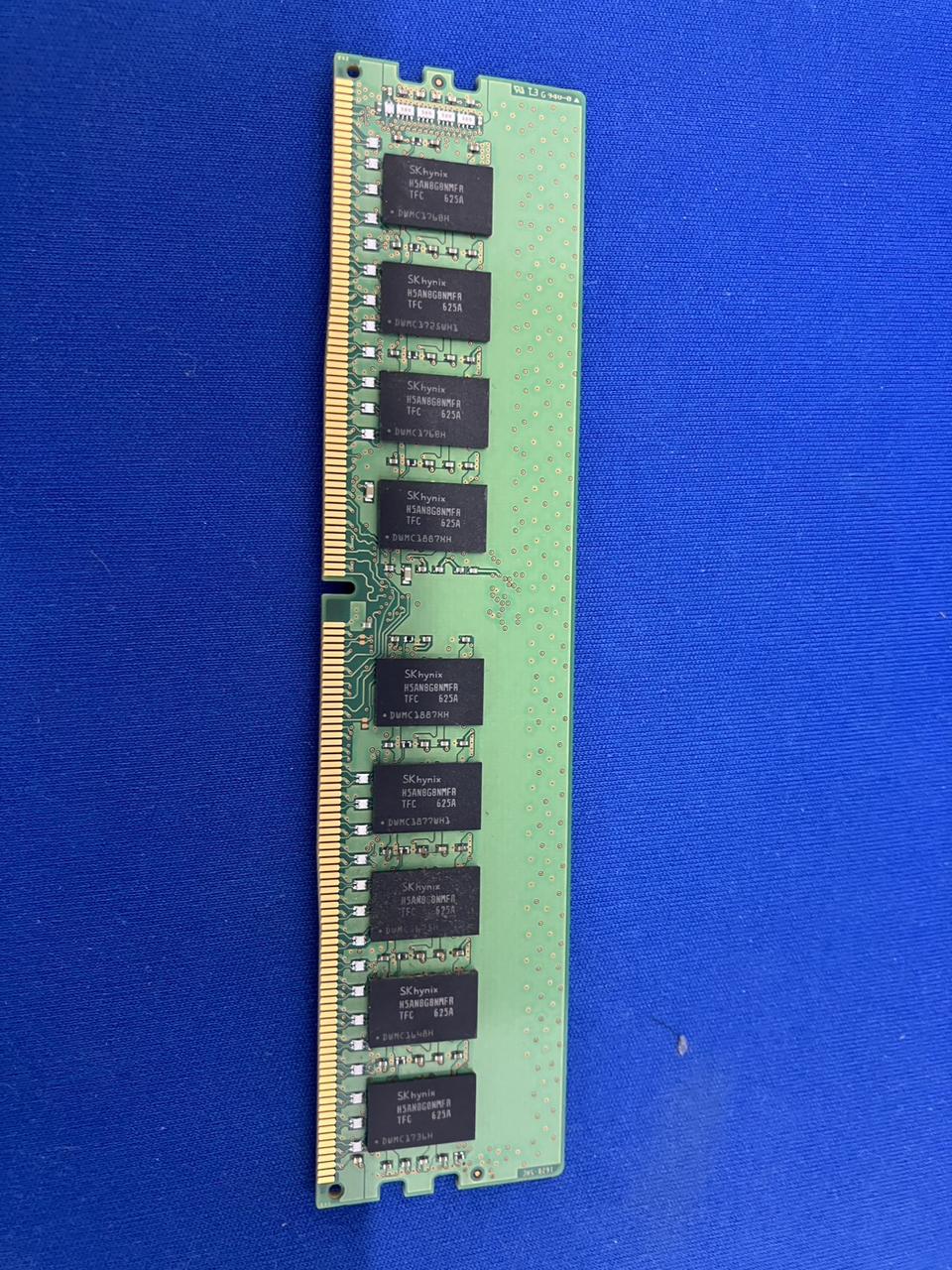 SKHYNIX DDR4 Memory HMA82GU7MFR8N