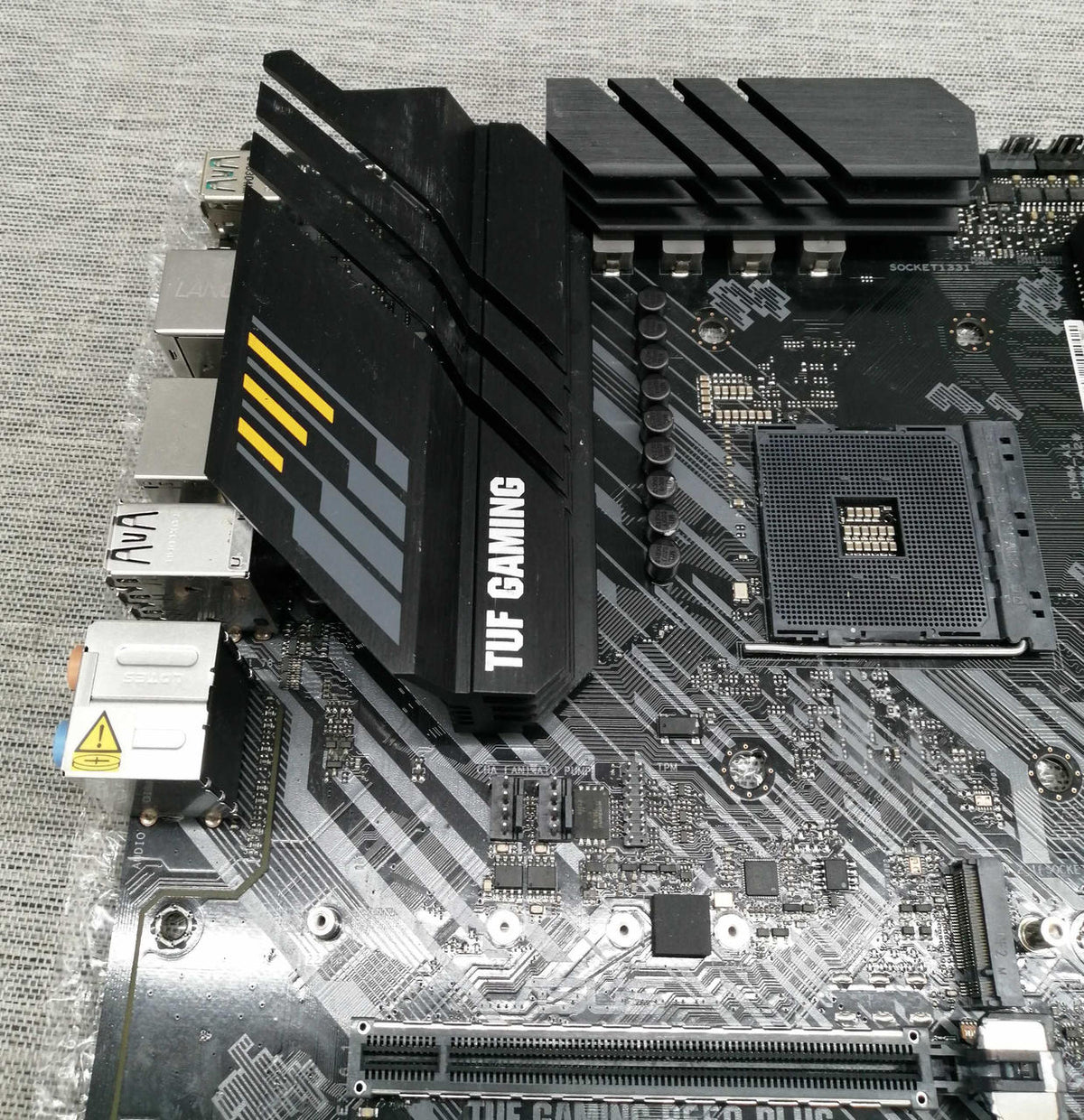 ASUS Motherboard TUF GAMING B550-PLUS