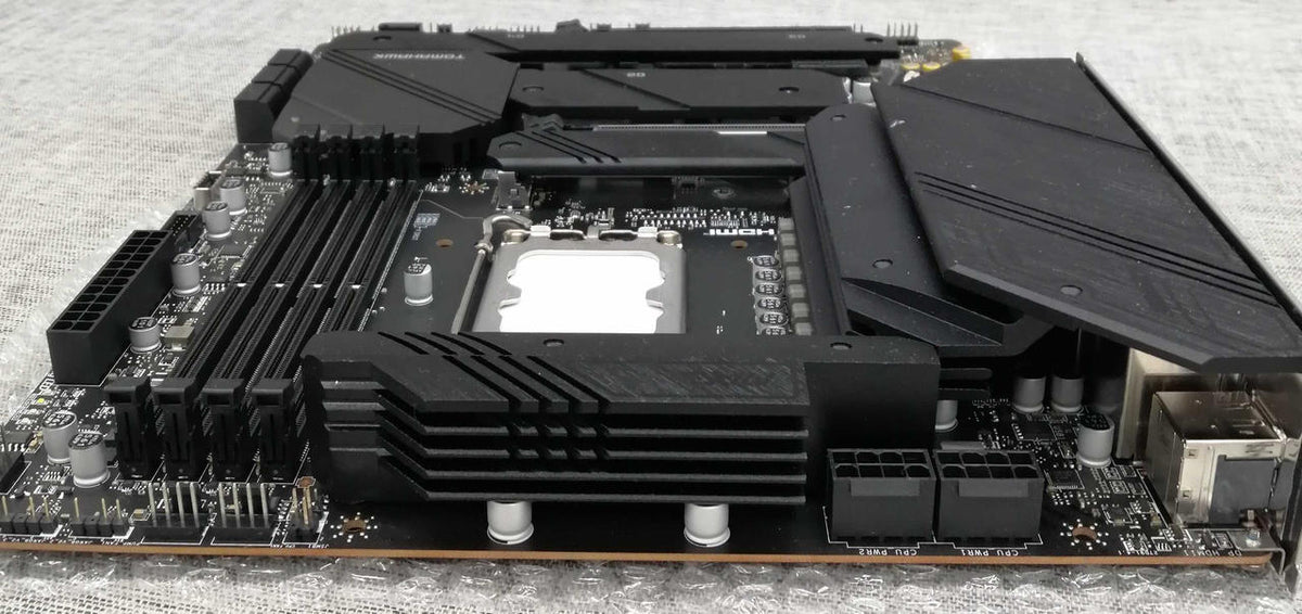 MSI Motherboard MAG Z790 TOMAHAWK WIFI DDR5