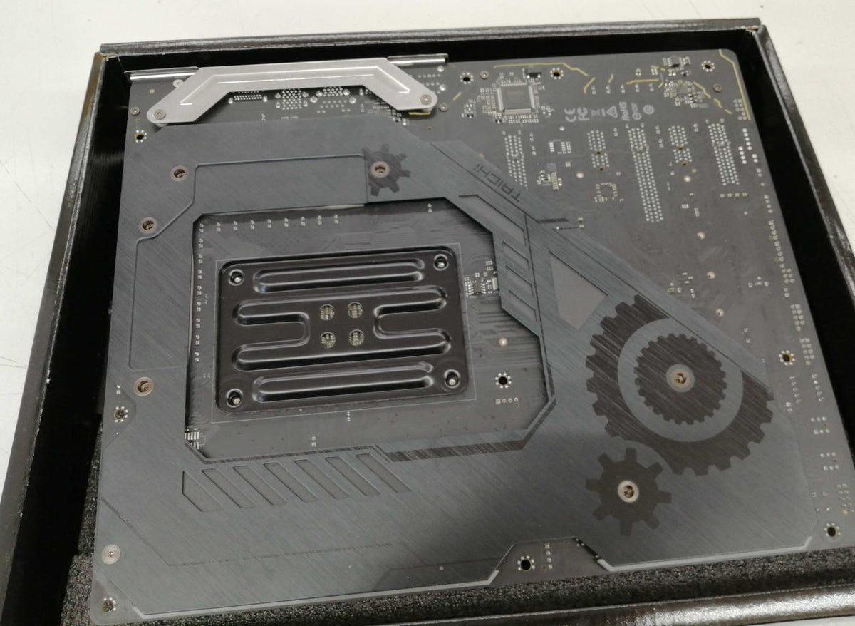 ASROCK Motherboard B550TAICHI