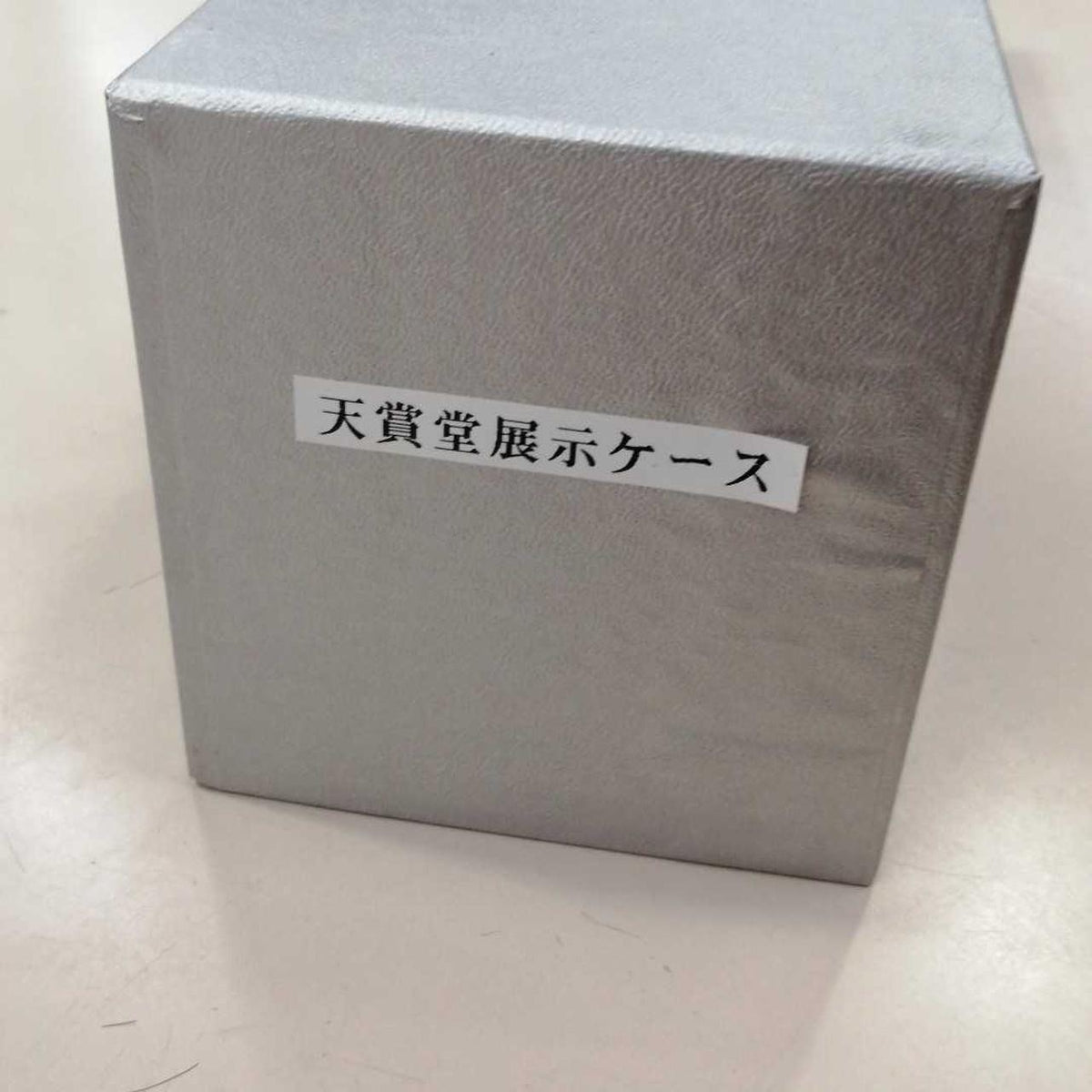 Tenshodo Display Case Tenshodo Case